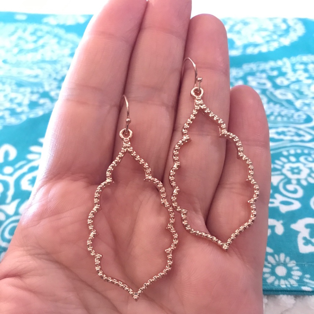 NEW!💙💎ROSE GOLD COLOR!💎💙GORGEOUS DROP EARRINGS - Picture 3 of 6